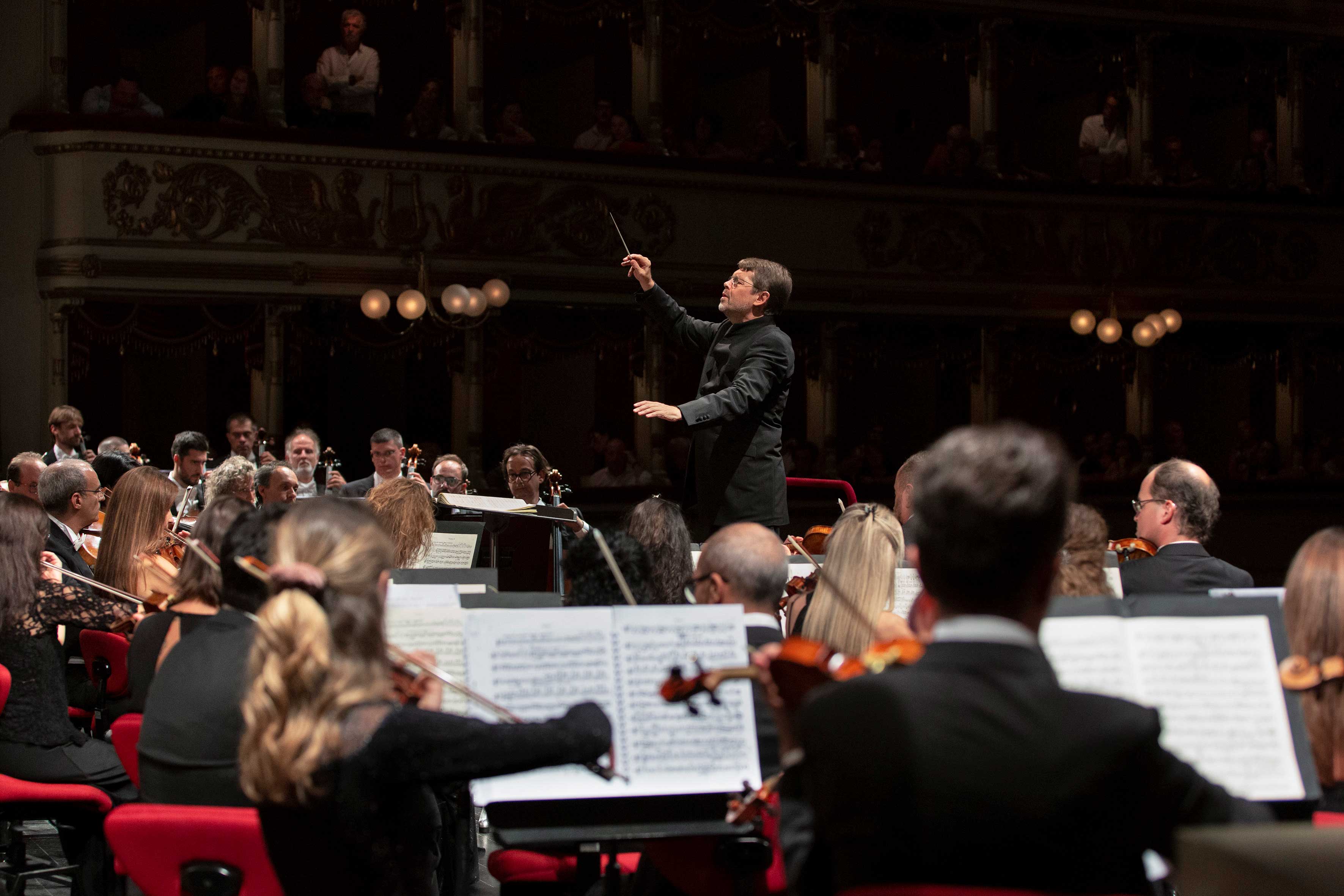 Andrey Boreyko dirige Sinfonica di Milano con i fratelli Jussen nel cs alla Scala   foto Angelica Concari 42