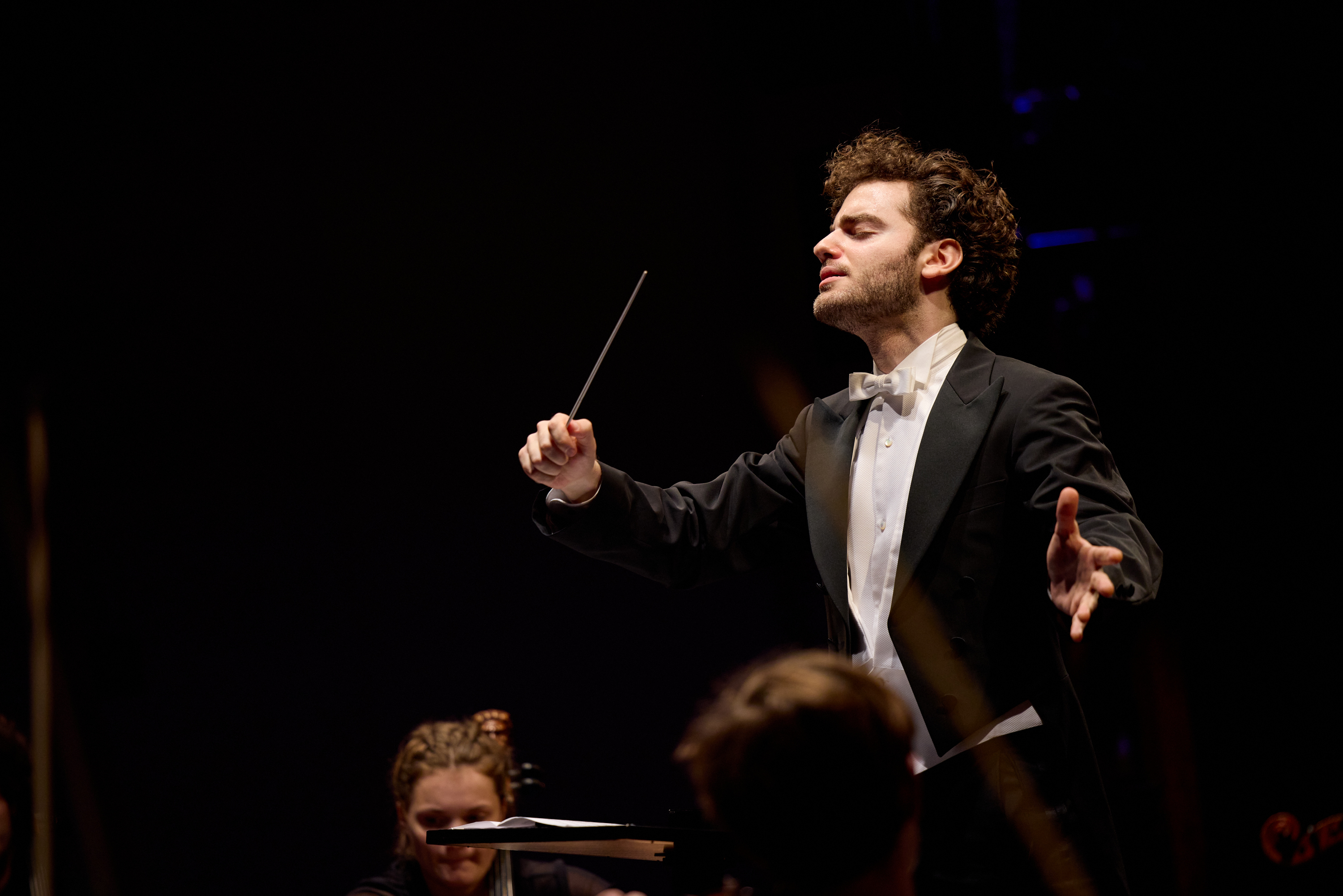 Emmanuel Tjeknavorian (c) Oliver Borchert 3140