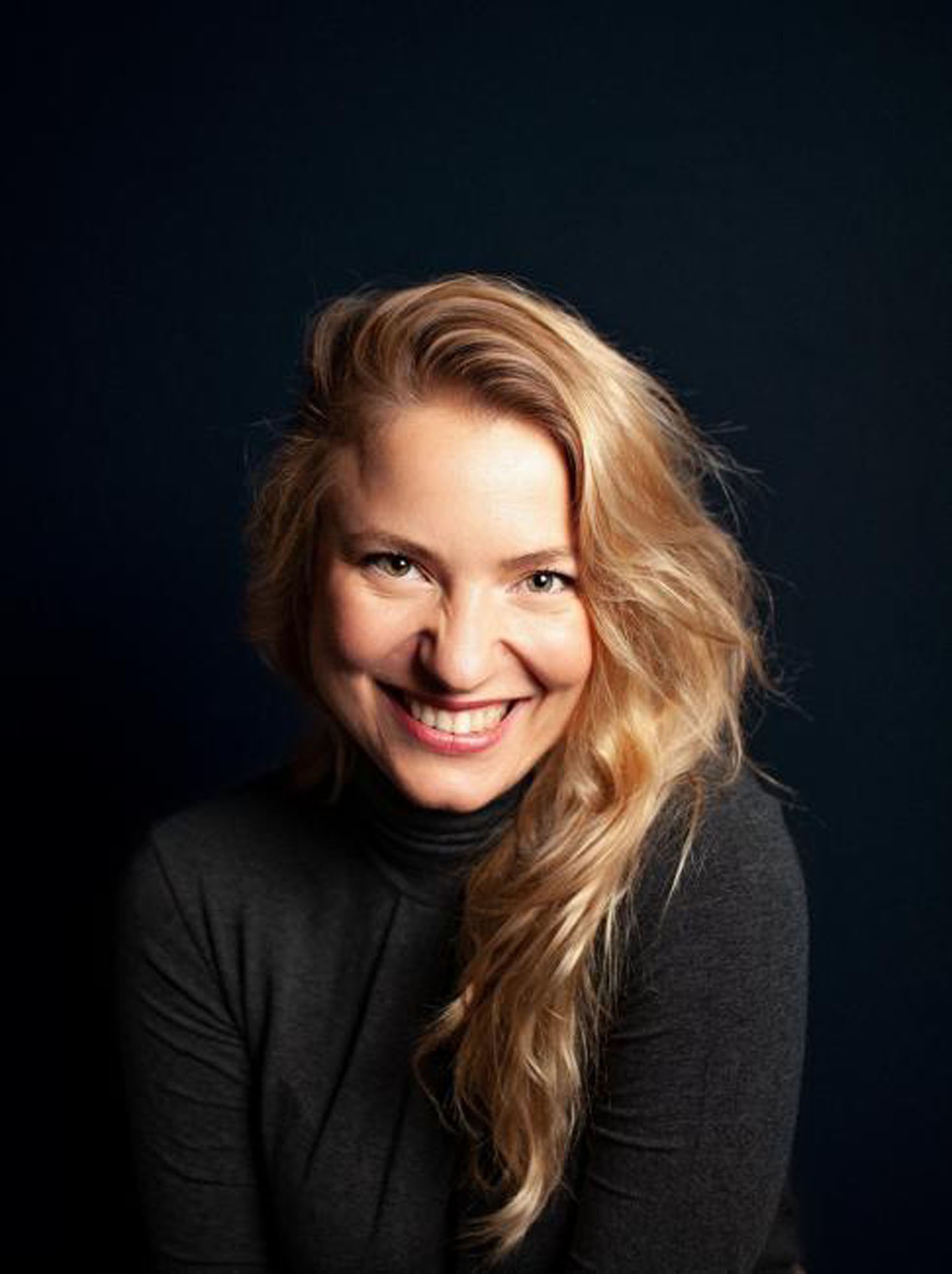 Laura Lolita Perešivana